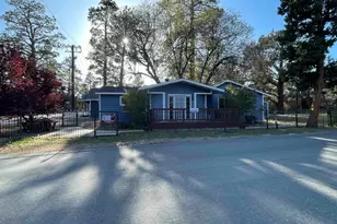 44644 Barton Ln, Sugarloaf, CA 92386 - Photo 21