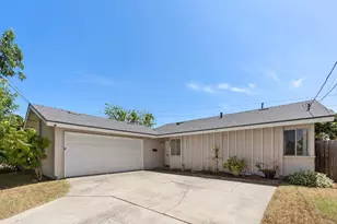 8243 Blue Lake Dr, San Diego, CA 92119 - Photo 19