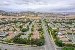 29310 Falling Water Dr, Menifee, CA 92585 - Photo 33
