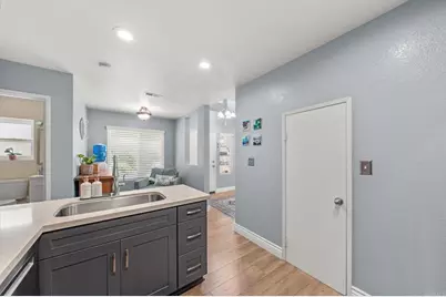 338 Ferrara Way, Vista, CA 92083 - Photo 9