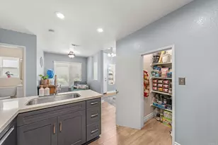 338 Ferrara Way, Vista, CA 92083 - Photo 5