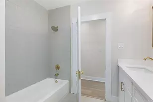 2453 Curlew St, San Diego, CA 92101 - Photo 13