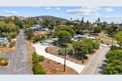 2091 Warmlands Ave, Vista, CA 92084 - Photo 57