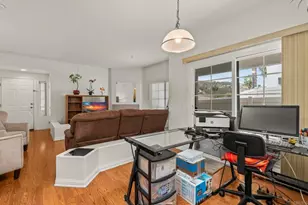 2715 Lake Pointe Dr, Spring Valley, CA 91977 - Photo 11