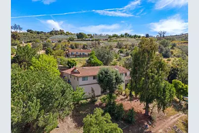 9549 Vista Aleta, Valley Center, CA 92082 - Photo 3