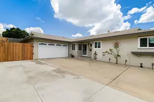 8373 Lake Baca Dr, San Diego, CA 92119 - Photo 21