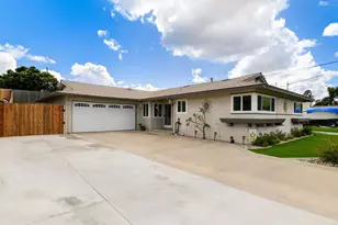 8373 Lake Baca Dr, San Diego, CA 92119 - Photo 29