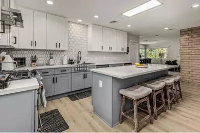 3851 Curtis Street, San Diego, CA 92110 - Photo 9