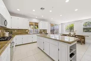 9910 Mollie Ln, Santee, CA 92071 - Photo 17