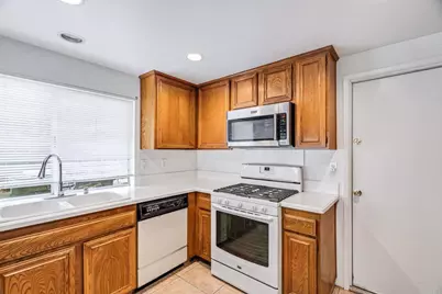 205 Camino Entrada, Chula Vista, CA 91910 - Photo 13
