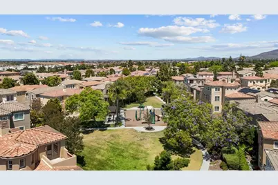 1526 Caminito Sicilia, Chula Vista, CA 91915 - Photo 41