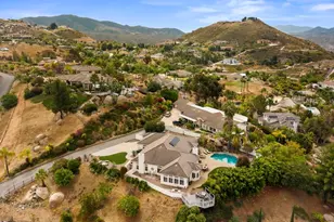 1221 Vista Grande Rd, El Cajon, CA 92019 - Photo 9