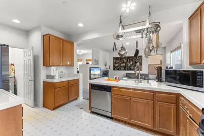 10266 Spruce Woodlands Way Way, Escondido, CA 92026 - Photo 15