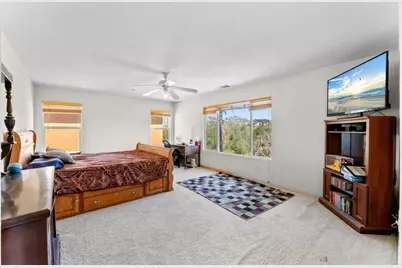 10266 Spruce Woodlands Way Way, Escondido, CA 92026 - Photo 19