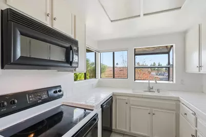 12250 Corte Sabio #2210, San Diego, CA 92128 - Photo 9