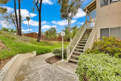 230 Diamond Way #247, Vista, CA 92083 - Photo 11