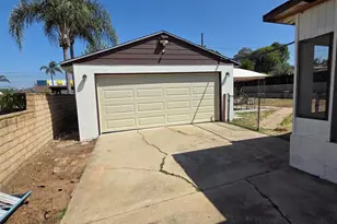 5862 Schuyler St, San Diego, CA 92139 - Photo 23