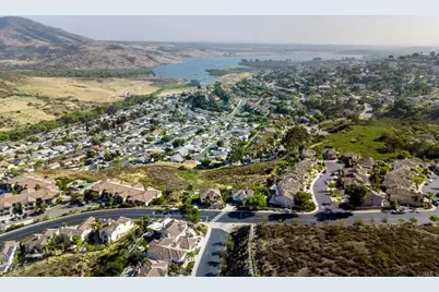 1819 Fabled Waters Dr, Spring Valley, CA 91977 - Photo 69