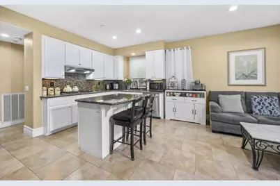 1819 Fabled Waters Dr, Spring Valley, CA 91977 - Photo 7