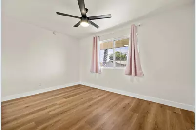 8704 Mulvaney Drive, San Diego, CA 92119 - Photo 27