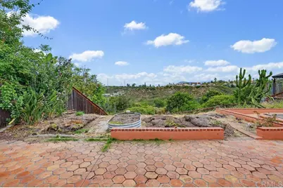 657 Redlands Pl, Bonita, CA 91902 - Photo 37