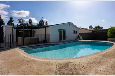 5610 Chateau Drive, San Diego, CA 92117 - Photo 39