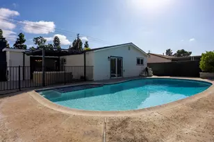 5610 Chateau Dr, San Diego, CA 92117 - Photo 39