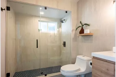5610 Chateau Drive, San Diego, CA 92117 - Photo 25