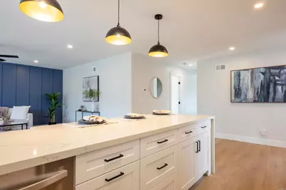 5610 Chateau Drive, San Diego, CA 92117 - Photo 11