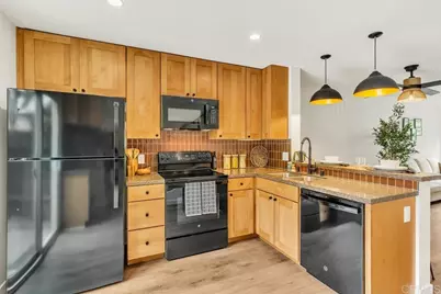 10185 Peaceful Court, Santee, CA 92071 - Photo 7