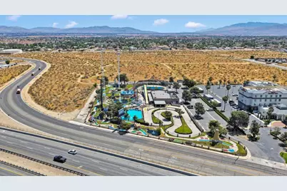 12627 Mariposa Rd, Victorville, CA 92395 - Photo 5