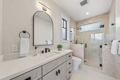 305 J Avenue, Coronado, CA 92118 - Photo 23