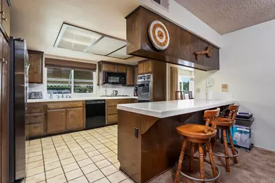 2396 Windmill View Road, El Cajon, CA 92020 - Photo 11