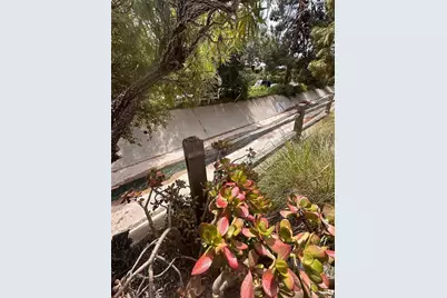 507 W Rustic Rd, Santa Monica, CA 90402 - Photo 37