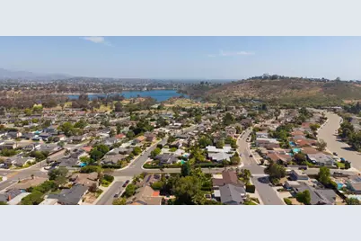 6818 Bonnie View Drive, San Diego, CA 92119 - Photo 5