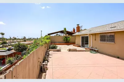 310 E Moss Street, Chula Vista, CA 91911 - Photo 43
