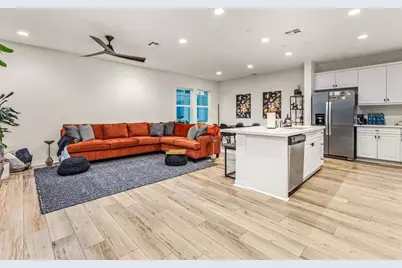 506 Willowmore Street, Vista, CA 92081 - Photo 3