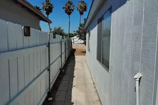 4789 Andalusia Ave, San Diego, CA 92117 - Photo 21