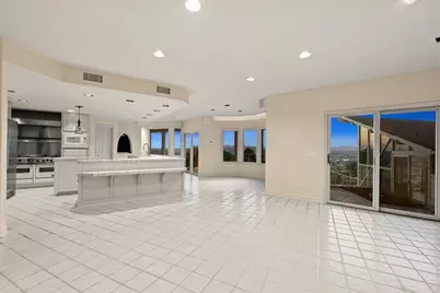 10595 Russell Road, La Mesa, CA 91941 - Photo 15