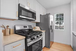 10646 Aderman Ave, San Diego, CA 92122 - Photo 11