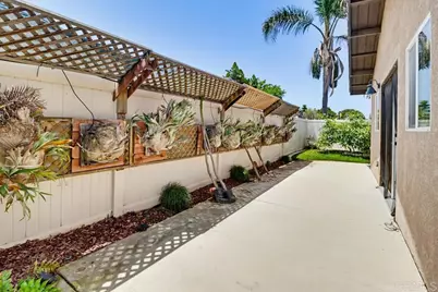 737 Hemlock Avenue, Imperial Beach, CA 91932 - Photo 27