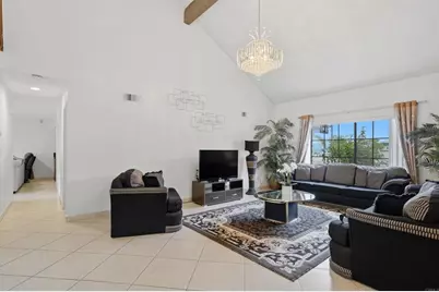 425 Avenida Abajo, El Cajon, CA 92020 - Photo 11