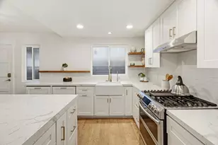 5027 Santa Monica Ave, San Diego, CA 92107 - Photo 5