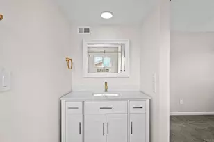 6415 Hayward Way, San Diego, CA 92139 - Photo 13