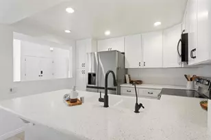10304 Crosscreek, San Diego, CA 92131 - Photo 7