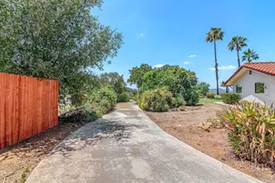 14043 Calle De Vista, Valley Center, CA 92082 - Photo 37