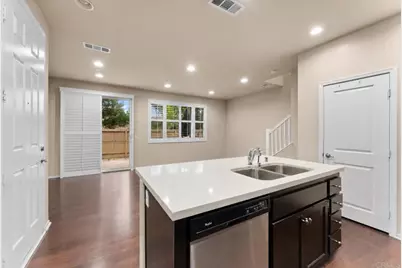 1347 Caminito Agostino #2, Chula Vista, CA 91915 - Photo 7