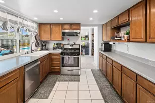 7220 Stratus Ct, San Diego, CA 92120 - Photo 7
