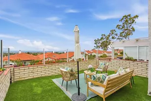 6717 Clover Ct, Carlsbad, CA 92011 - Photo 3