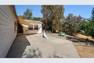 18453 Ramona View Dr, Ramona, CA 92065 - Photo 9